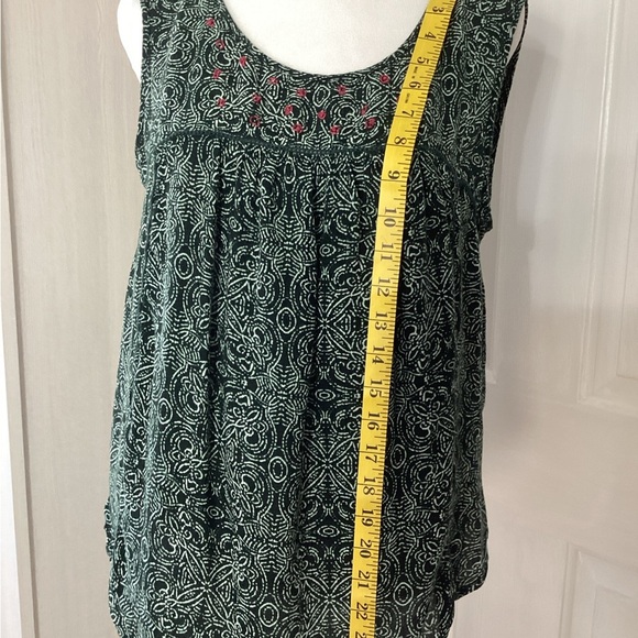 Velvet brand Green Sleeveless Patterned Blouse Sz M - Picture 6 of 11